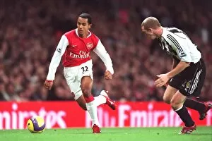 Images Dated 18th November 2006: Theo Walcott (Arsenal) Peter Ramage (Newcastle)