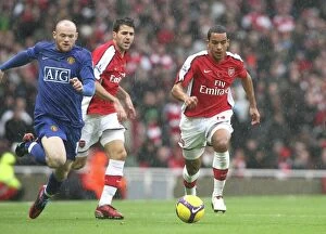 Arsenal v Manchester United 2008-09 Collection: Theo Walcott (Arsenal) Wayne Rooney (Manchester United)