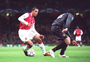 Arsenal v CSKA Moscow 2006-07 Collection: Theo Walcott (Arsenal) Yuri Zhirkov (CSKA)