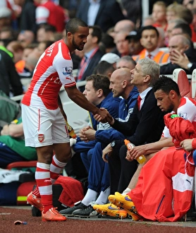 Arsenal V West Bromwich Albion 2014/15 Prints: Theo Walcott Bids Farewell to Wenger