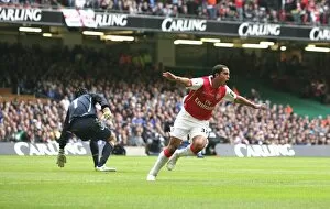 Images Dated 26th February 2007: Theo Walcott celebrates scoring the Arsenal goal