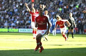 Theo Walcott celebrates scoring Arsenals 1st goal