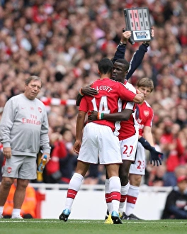 Arsenal v Birmingham City 2009-10 Collection: Theo Walcott and Emmanuel Eboue (Arsenal)