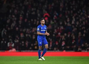Images Dated 3rd February 2018: Theo Walcott Leaves the Field: Arsenal vs. Everton, Premier League 2017-18