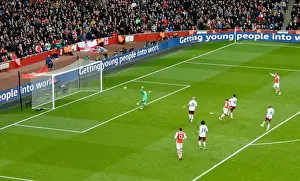 Theo Walcott Scores Thrilling Goal Against Aston Villa in Premier League