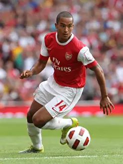 Arsenal V AC Milan 2010-11 Prints: Theo Walcott vs AC Milan: 1-1 Stalemate at Emirates Cup Pre-Season, 2010