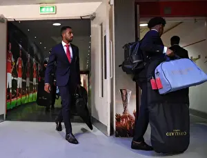 Arsenal V FC Köln 2017-18 Prints: Theo Walcott's Arrival at Emirates Stadium: Arsenal FC vs