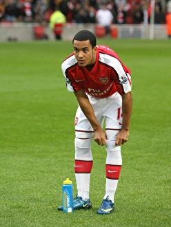 Theo Walcott's Brace Against Aston Villa: Arsenal 0-2