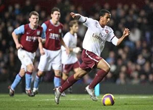 Images Dated 3rd December 2007: Theo Walcott's Brilliant Performance: Arsenal's 1-2 Victory Over Aston Villa, December 2007