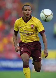 Theo Walcott's Brilliant Performance: Arsenal Crushes Sturm Graz 4-0, Austria 2010
