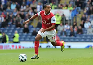 Theo Walcott's Brilliant Performance: Arsenal Secures 2-1 Victory Over Blackburn Rovers, 2010-11 Premier League