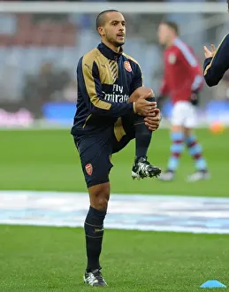 Theo Walcott's Focused Pre-Match Routine: Arsenal vs. Aston Villa, Premier League 2015-16