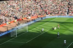 Theo Walcott's Historic Rivalry-Defying Goal for Arsenal Against Tottenham (2012)