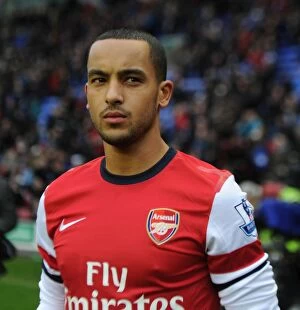 Images Dated 22nd December 2012: Theo Walcott's Readiness: Arsenal's Preparation for Wigan Athletic (2012-13)