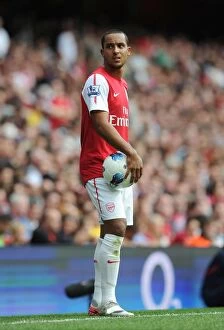 Images Dated 10th September 2011: Theo Walcott's Strike: Arsenal 1-0 Swansea City, Premier League 2011-12
