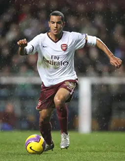 Theo Walcott's Unforgettable Performance: Arsenal's 1-2 Victory Over Aston Villa (December 2007)