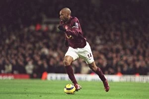 Arsenal v Chelsea 2005-6 Collection: Thierry Henry (Arensal). Arsenal 0: 2 Chelsea. FA Premier League