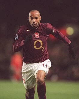 Images Dated 23rd December 2005: Thierry Henry (Arensal). Arsenal 0: 2 Chelsea. FA Premier League