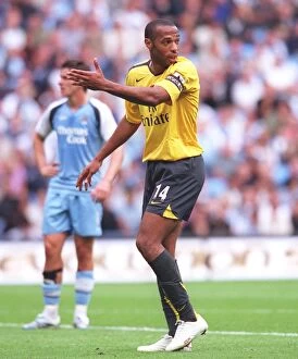 Manchester City v Arsenal 2006-7 Collection: Thierry Henry (Arsenal)