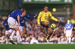 Everton v Arsenal 2005-06 Collection: Thierry Henry (Arsenal) David Weir (Everton)