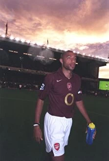 Henry Thierry Collection: Thierry Henry (Arsenal) before the match. Arsenal 4: 1 Fulham. FA Premier League