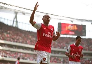 Images Dated 14th October 2006: Thierry Henry celebrates scoring Arsenals 2nd goal