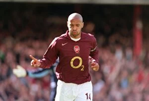 Images Dated 3rd April 2006: Thierry Henry celebrates scoring Arsenals 2nd goal his 1st