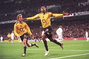 Henry Thierry Collection: Thierry Henry celebrates scoring Arsenals goal with Alex Hleb