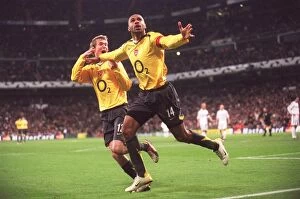 Henry Thierry Collection: Thierry Henry celebrates scoring Arsenals goal with Alex Hleb