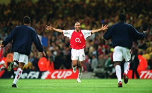 Arsenal V Southampton FA Cup Final Prints: Thierry Henry, Giovanni van Bronckhorst