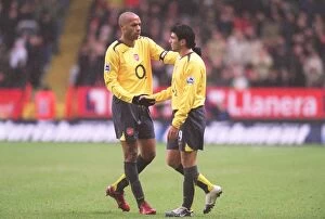 Charlton Ath v Arsenal 2005-6 Collection: Thierry Henry and Jose Reyes (Arsenal). Charlton Athletic 0: 1 Arsenal