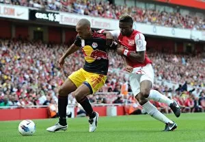 Thierry Henry (Red Bulls) and Alex Song (Arsenal). Arsenal 1:1 New York Red Bulls
