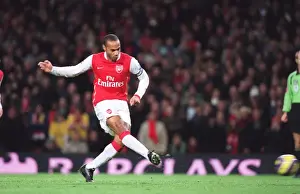 Thierry Henry scores Arsenals 1st goal from the penalty spot
