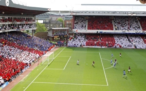 Thierry Henry scores Arsenals 2nd goal, his 1st, past Mike Pollitt (Wigan)