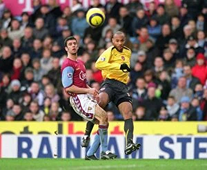 Aston Villa v Arsenal 2005-6 Collection: Thierry Henry vs Mark Delaney: Stalemate at Villa Park, Arsenal vs Aston Villa, FA Premiership