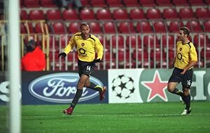 Sparta Prague v Arsenal Collection: Thierry Henrys 1st goal of the match
