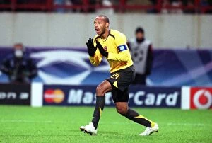 CSKA Moscow v Arsenal Collection: Thierry Henry's Controversial Handball: Arsenal's Heartbreaking Loss to Lokomotiv Moscow