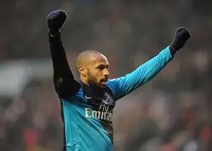 Sunderland V Arsenal 2011-12 Prints: Thierry Henry's Double: Arsenal Celebrate 2-1 Victory Over Sunderland in the Premier League