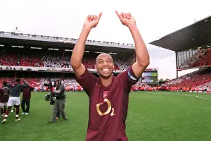 Classic Match Prints: Thierry Henry's Jubilation: Arsenal's 4-2 Victory Over Wigan Athletic