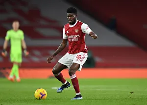 Thomas Partey in Action: Arsenal vs. Newcastle United (Premier League 2021) - Emirates Stadium