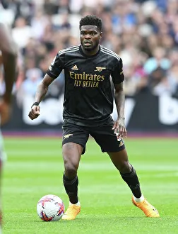 Thomas Partey in Action: Arsenal vs. West Ham United, Premier League 2022-23