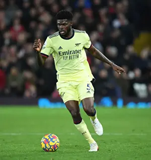 Thomas Partey vs. Liverpool: A Fierce Battle in the 2021-22 Premier League Clash