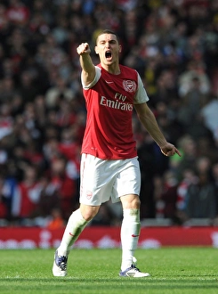 Thomas Vermaelen: In Action Against Tottenham, Arsenal Premier League 2011-12