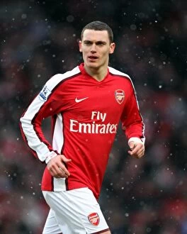 Images Dated 9th January 2010: Thomas Vermaelen (Arsenal). Arsenal 2: 2 Everton. Barclays Premier League