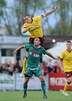Thomas Vermaelen (Arsenal) Salamon (Neusiedl). SC Neusiedl 0:4 Arsenal Thomas Vermaelen (Arsenal) Salamon (Neusiedl). SC Neusiedl 0:4 Arsenal