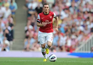 Thomas Vermaelen Focuses in Arsenal's 2012-13 Premier League Clash Against Sunderland