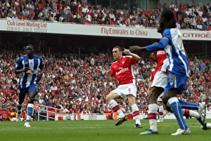 Thomas Vermaelen Gallery: Thomas Vermaelen scores his and Arsenals 2nd goal