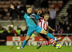 Thomas Vermaelen vs. Lee Catermole: FA Cup Battle at Stadium of Light