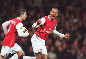 Arsenal v Portsmouth 2006-07 Collection: Thrilling Rivalry: Gilberto's Unforgettable Goal - Arsenal 2-2 Portsmouth, FA Premiership