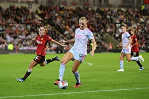 Manchester United Women V Arsenal Women 2023-24 Prints: A Tight Battle: Manchester United vs